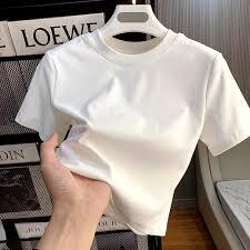 Kaos Wanita